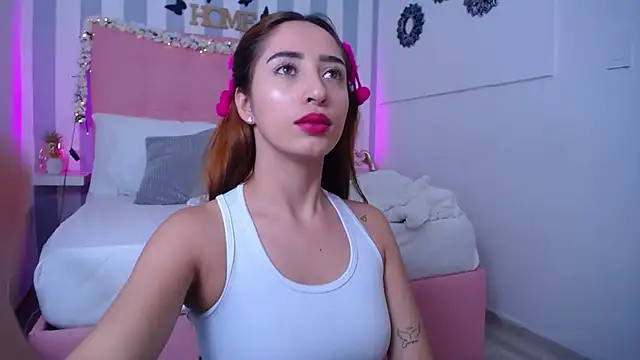 Hanna alcazar online show from 03/04/25, 02:17