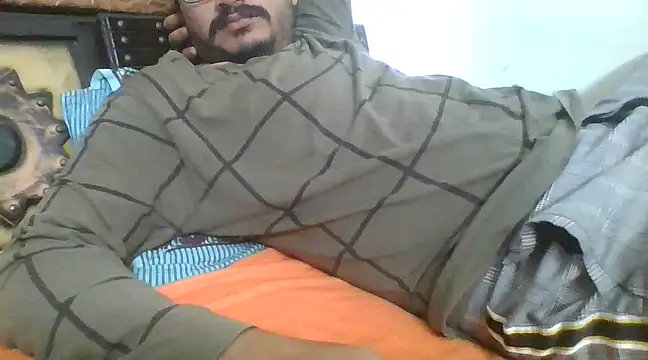 naughtymike0007 online show from 12/29/24, 06:03