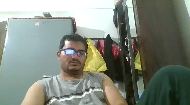 naughtymike0007 online show from 01/15/25, 03:39