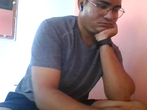 naughtymike0007 online show from 09/30/25, 06:07