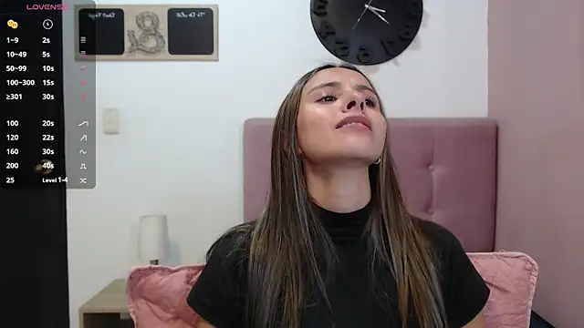 sofia her online show from 01/10/25, 07:54