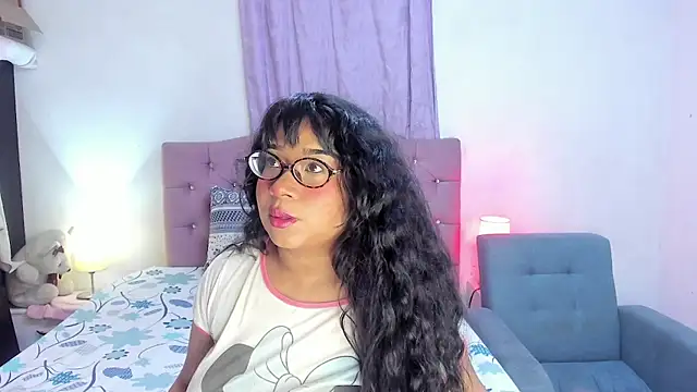 Latinabombsheell online show from 06/30/26, 06:47