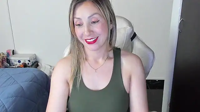 Snapshot of Andreina_Suann chatting on 01/07/25, 05:53 Andreina Suann online show from 01/07/25, 05:53