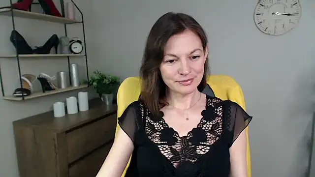 VivianWILD online show from 02/27/25, 10:04