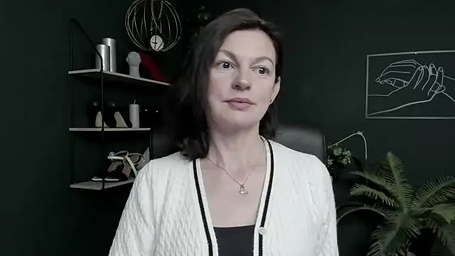 VivianWILD online show from 07/07/26, 05:10