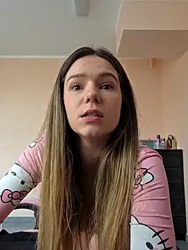 Snapshot of lucie_mehott chatting on 02/16/26, 12:56 lucie mehott online show from 02/16/26, 12:56