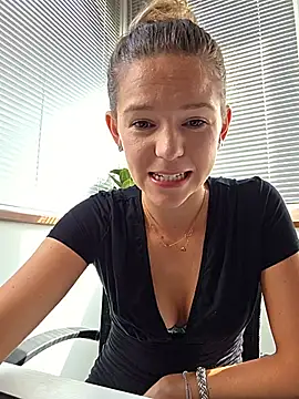 lucie mehott online show from 07/22/26, 08:50