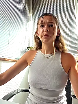 lucie mehott online show from 07/23/26, 08:45