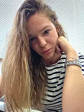 lucie mehott online show from 07/28/26, 10:10