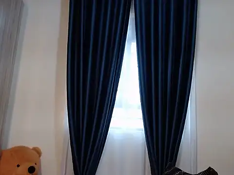 TeenieReeny online show from 10/07/25, 01:41