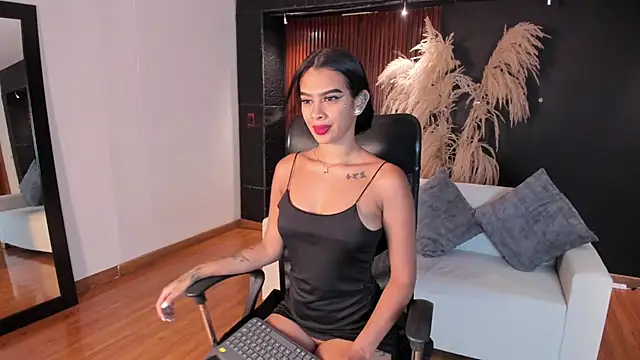saracorraless online show from 02/03/25, 07:00