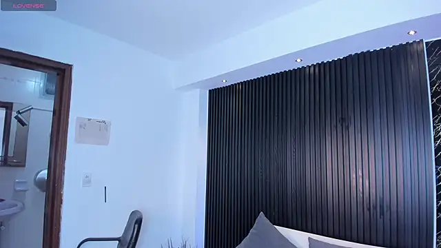 saracorraless online show from 09/13/25, 10:59