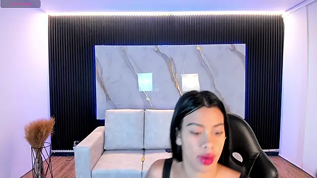 saracorraless online show from 09/28/25, 11:37