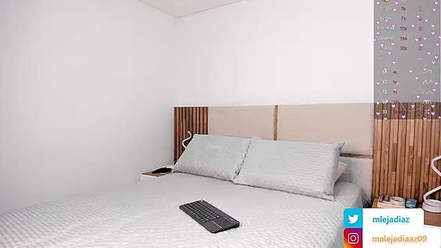 Snapshot of MalejaDiaz_ chatting on 11/05/25, 07:47 MalejaDiaz online show from 11/05/25, 07:47