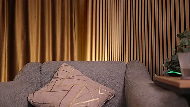 AnnittaStar online show from 10/20/25, 02:23