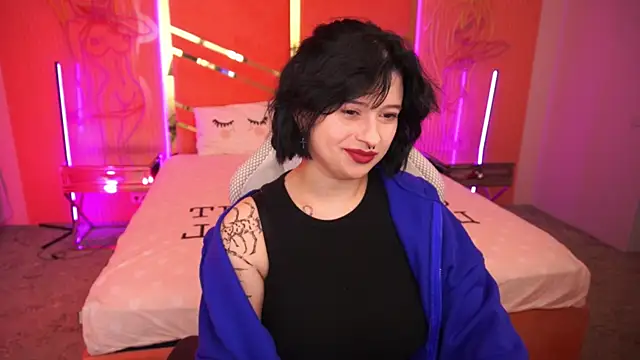 Miki Kivi online show from 03/19/25, 09:27