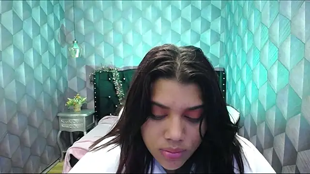 LindaBreeS online show from 01/06/25, 10:57