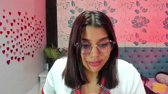 LindaBreeS online show from 01/16/25, 06:59