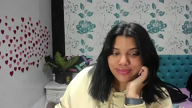 LindaBreeS online show from 01/27/25, 07:56