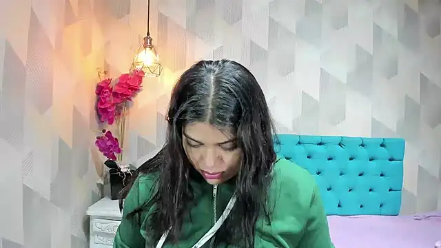 LindaBreeS online show from 05/21/26, 01:07
