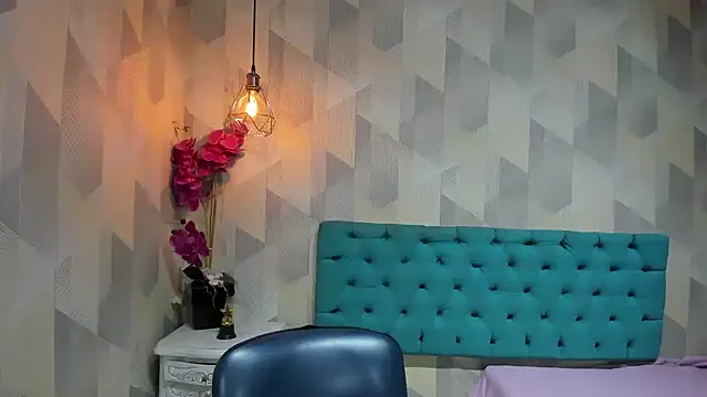 LindaBreeS online show from 05/23/26, 01:26