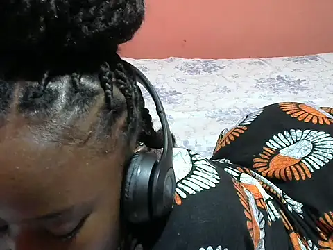 Qurate01 online show from 10/04/25, 05:33