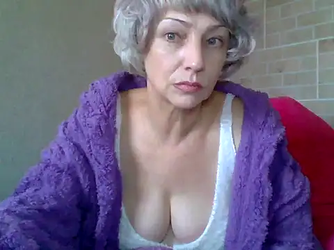 Lorie Carrie online show from 12/26/24, 10:48