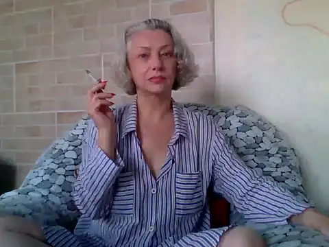 Lorie Carrie online show from 07/27/26, 08:54