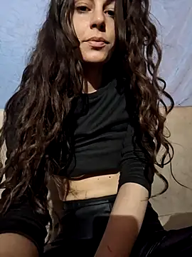 Snapshot of CoreSashaDylan chatting on 03/22/25, 08:48 CoreSashaDylan online show from 03/22/25, 08:48