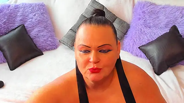 Snapshot of MilanaBiegert chatting on 09/14/25, 06:34 MilanaBiegert online show from 09/14/25, 06:34