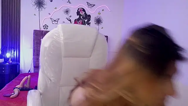 elena detroya online show from 10/09/25, 01:09