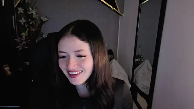 almma shy online show from 11/05/25, 01:44