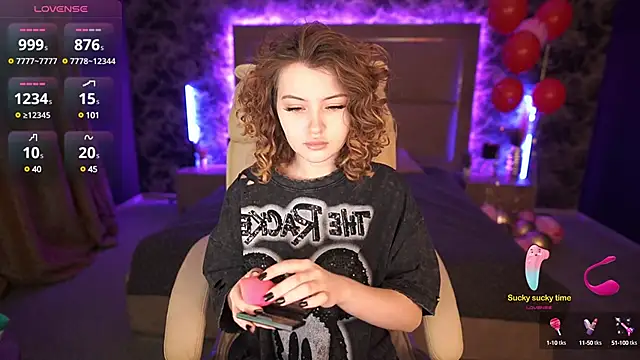 YesPussyClover online show from 02/17/25, 10:03