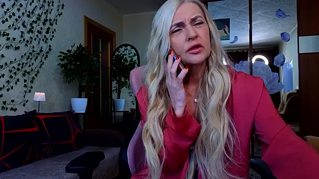 Snapshot of amelia_blondy chatting on 03/17/26, 11:46 amelia blondy online show from 03/17/26, 11:46