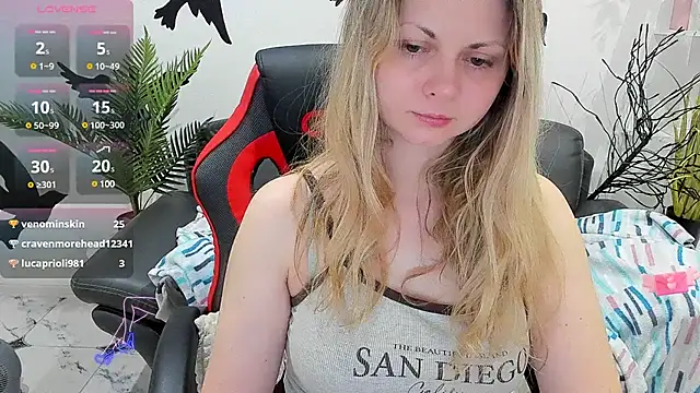 SmilingEmily  online show from 12/02/24, 03:58