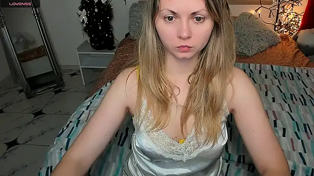 SmilingEmily  online show from 12/11/24, 07:42