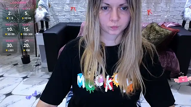 SmilingEmily  online show from 12/24/24, 10:33