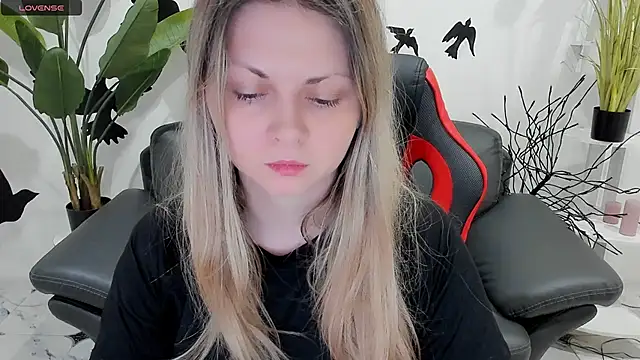 SmilingEmily  online show from 01/13/25, 07:43