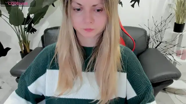 SmilingEmily  online show from 01/14/25, 05:51