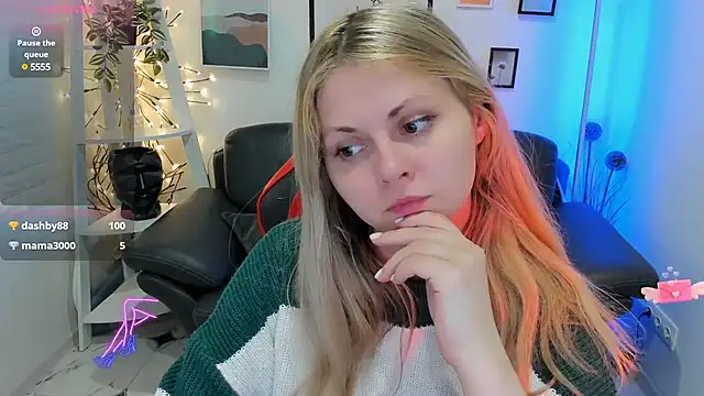 SmilingEmily  online show from 02/18/25, 12:39