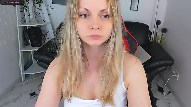 SmilingEmily  online show from 02/21/25, 07:32