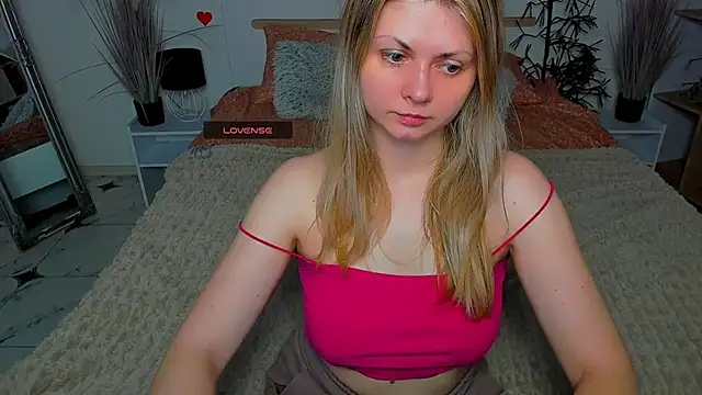 SmilingEmily  online show from 03/06/25, 07:36