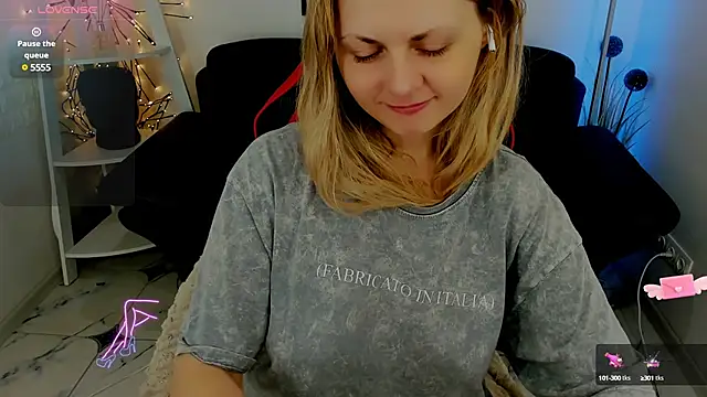 SmilingEmily  online show from 03/14/25, 10:39