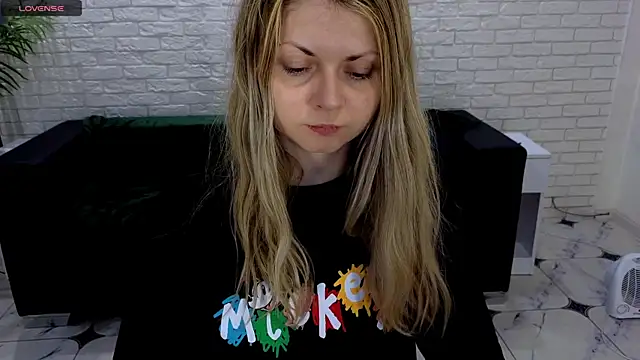 SmilingEmily  online show from 03/15/25, 06:58