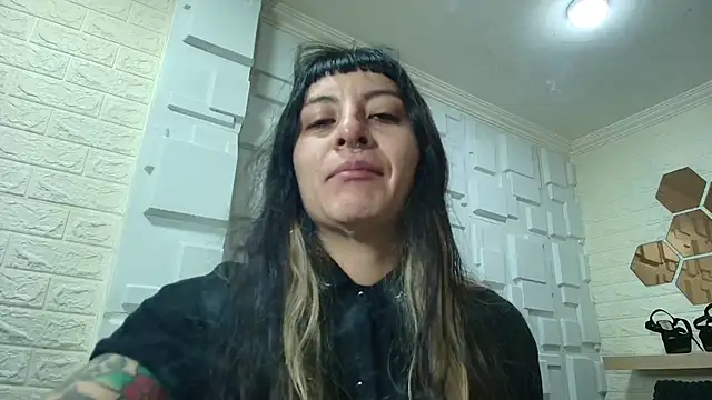 Naughty Kittenm online show from 11/29/25, 11:35