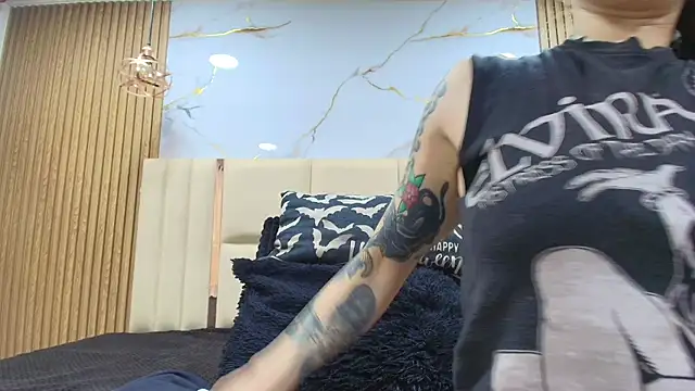 Naughty Kittenm online show from 07/06/26, 11:18