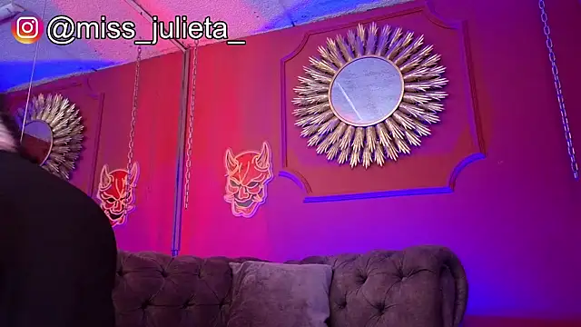 Julieta Russell online show from 05/27/26, 12:02