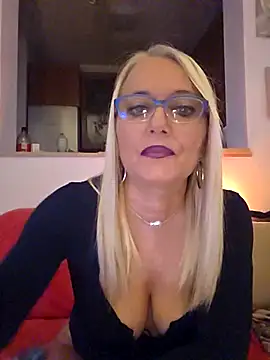 kikkastar online show from 11/02/25, 08:44