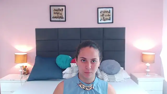MadisonJenner online show from 12/20/24, 12:27