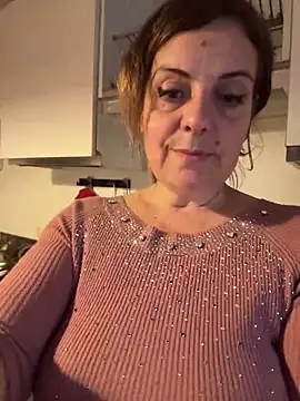 Snapshot of Sunbelxx chatting on 12/04/25, 09:29 Sunbelxx online show from 12/04/25, 09:29